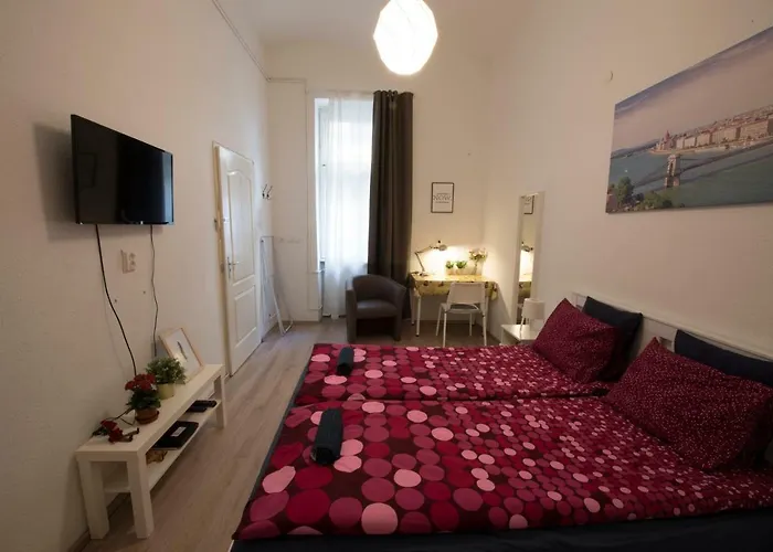 No. 11 Apartment With 2 Bathrooms Next To Railway Station