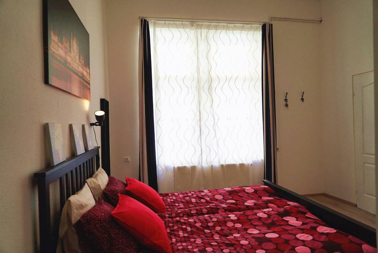 Appartement No. 11 With 2 Bathrooms Next To Railway Station